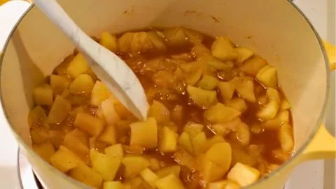 Simmer the Apples