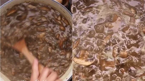 Add Broth and Seasonings & Simmer Until Thickened